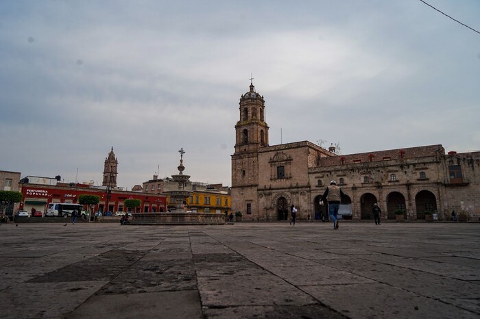 Seguirá el cielo nublado y posibilidad de lluvias este jueves en Michoacán