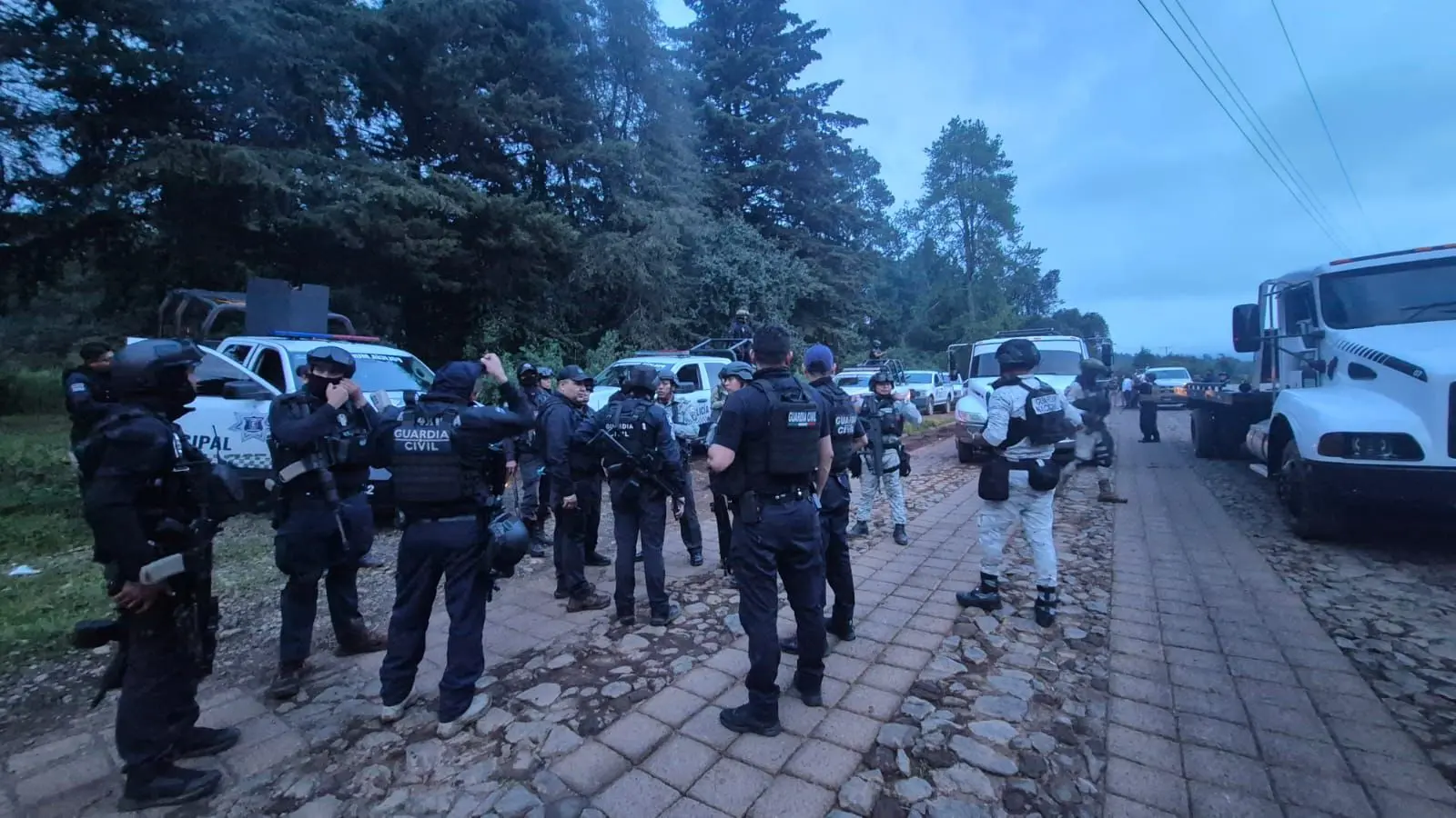 Seis campamentos destruidos y dos vehículos asegurados, tras movilizaciones en Zirahuén: SSP