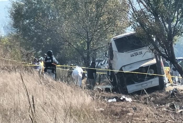 Seis mujeres y un hombre, identifican a los fallecidos del viaje turístico a Tlalpujahua