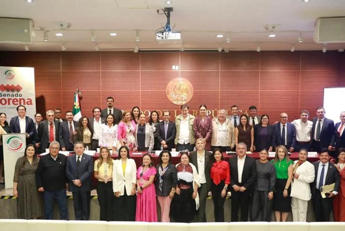 Senadores del PT, Verde y Morena, respaldan a Claudia Sheinbaum ante acusaciones de Kristi Noem