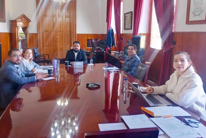 Separan de su cargo a juez electo tras denuncia por acoso sexual