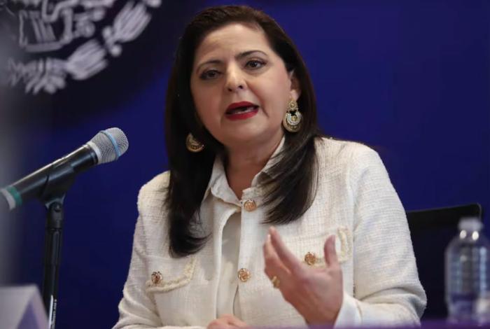Sheinbaum daría cargo a Mónica Soto tras renuncia al TEPJF