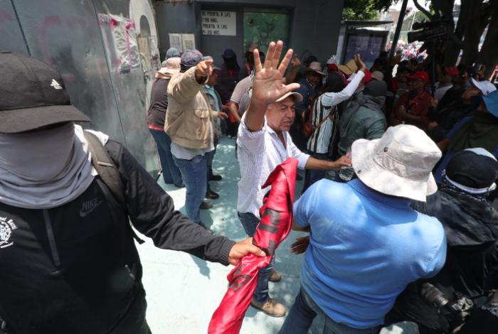 Sheinbaum niega represión pese a provocación en protestas de la CNTE antes del Mundial