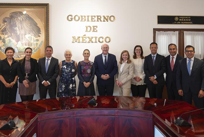 Sheinbaum recibe al presidente del BID para analizar apoyo al Plan México