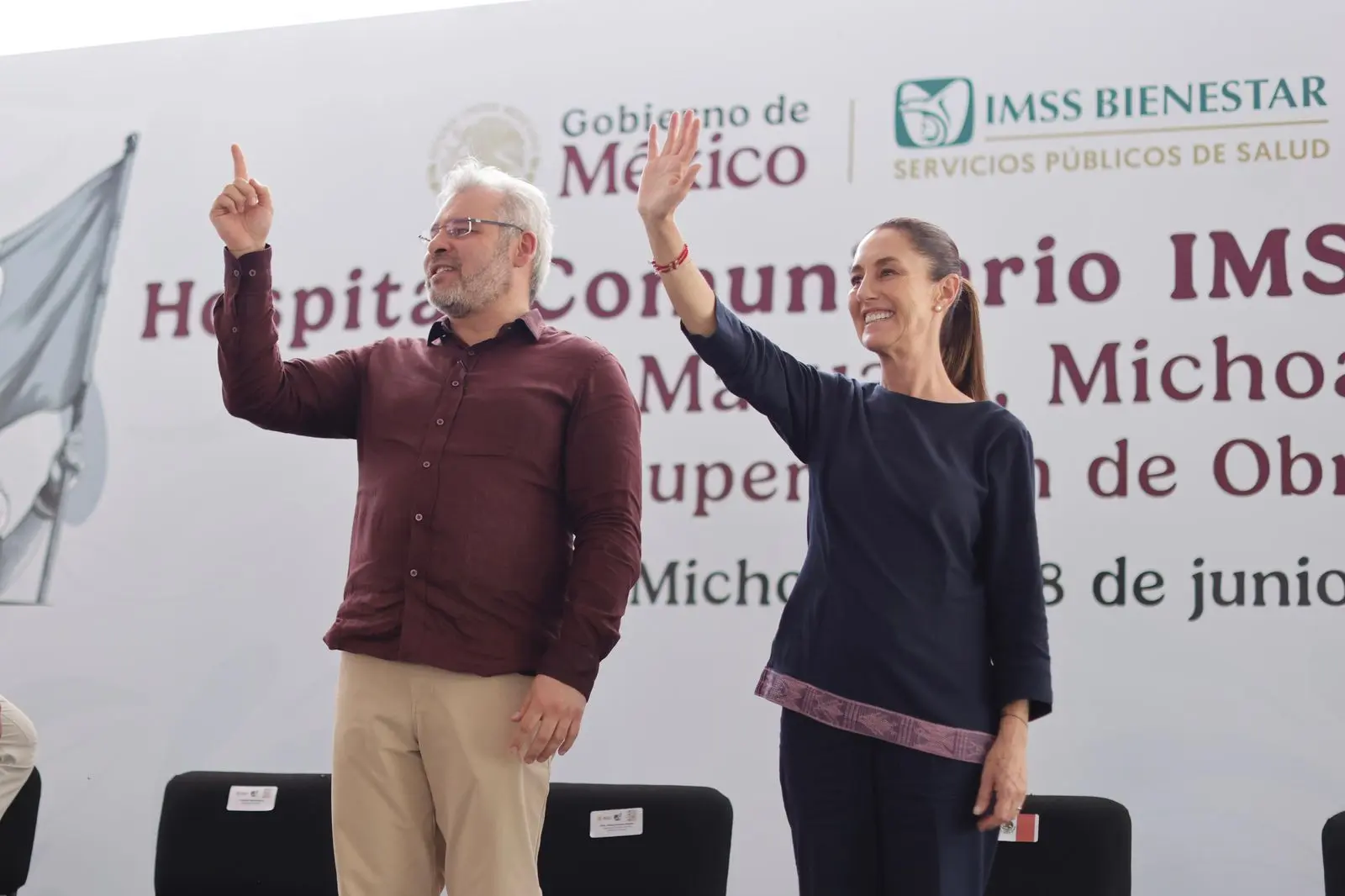 Sheinbaum y Bedolla supervisan hospital de Maruata; se inaugurará el 15 de agosto