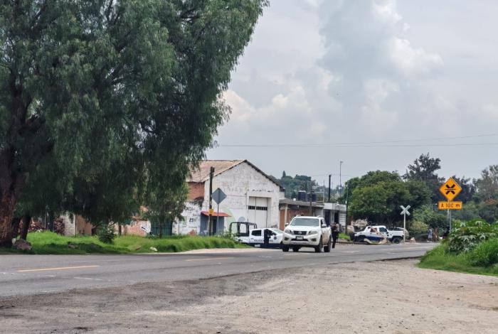 Sicarios irrumpen en velorio y asesinan a tres personas en Tzinzimeo; hay cuatro heridos