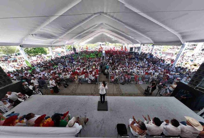 SIEMPRE DEBEMOS ESTAR CERCA DEL PUEBLO, NO VIVIMOS EN UNA TORRE DE CRISTAL: CLAUDIA SHEINBAUM VA POR UN GOBIERNO CERCANO A LOS MEXICANOS, DESDE PUERTO ESCONDIDO