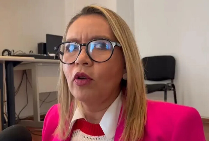 Sin interés: Yarabí sobre “encuestas” que la colocan candidata a gobernadora