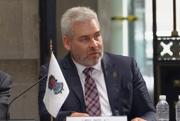 Solicita Bedolla estrategia migratoria para frenar a extranjeros relacionados con delincuencia