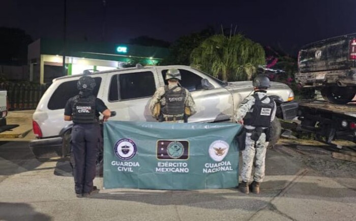 SSP, Defensa y GN localizan tres camionetas abandonadas en Apatzingán