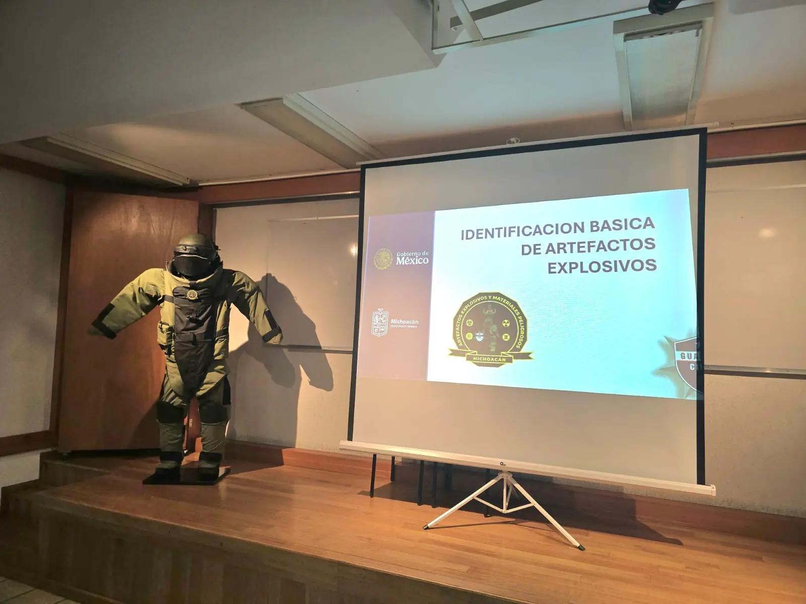 SSP refuerza seguridad ciudadana con capacitación a paramédicos y rescatistas en explosivos