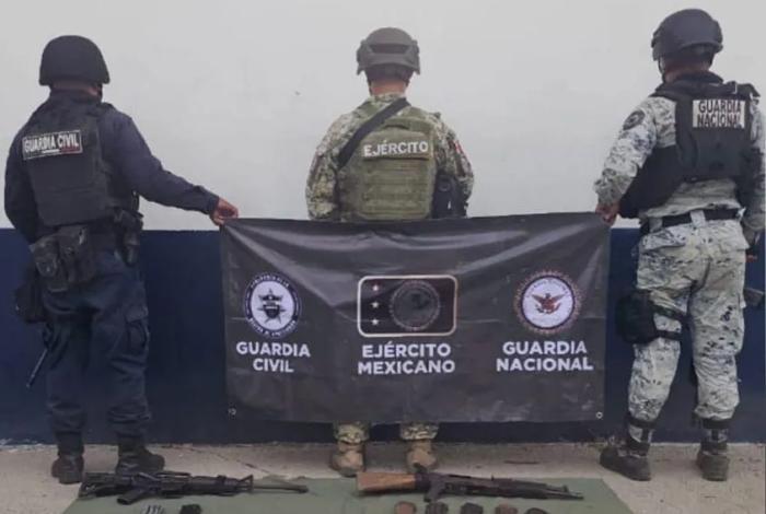 SSP y Defensa aseguran armamento, en Operación Apatzingán