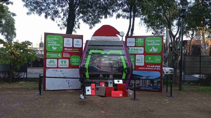 Súbete a la cabina del teleférico; está en la Villa Navideña del Ceconexpo