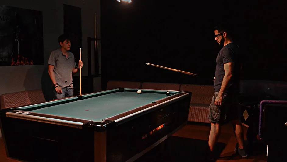 Sujeto pasea la cabeza de su mejor amigo, lo decapitó por 200 pesos