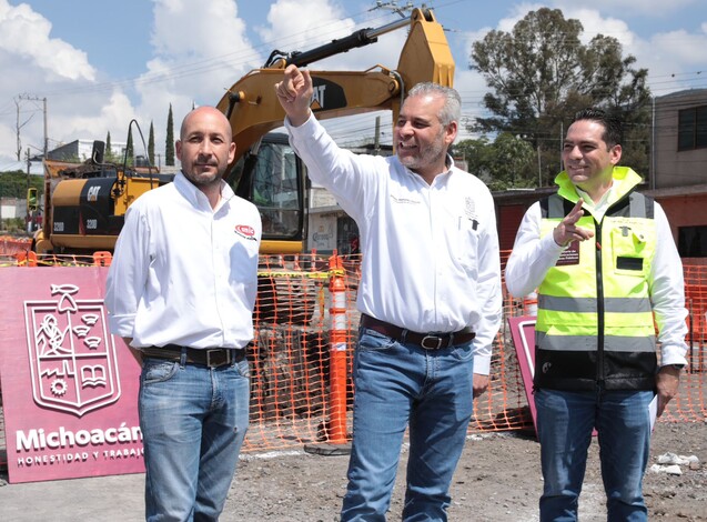 Supervisa Bedolla avance del paso superior vehicular de Villas del Pedregal