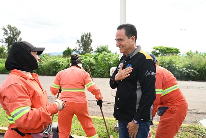 Supervisa el alcalde Carlos Soto trabajos de limpieza, alumbrado y mantenimiento de espacios públicos en Zamora