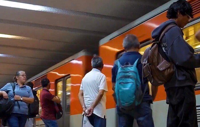 Suspensión en Línea B del Metro de la CDMX provoca desalojo de pasajeros