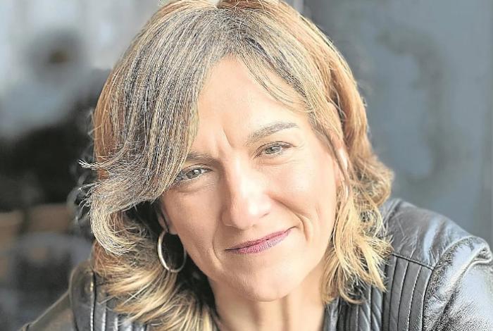 Tait | El revoloteo de la página en blanco: los deberes ser de las masculinidades y las feminidades