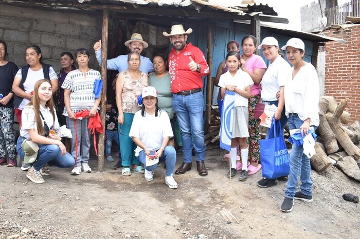 Tancítaro debe continuar como un lugar seguro y tranquilo: Paco Huacus