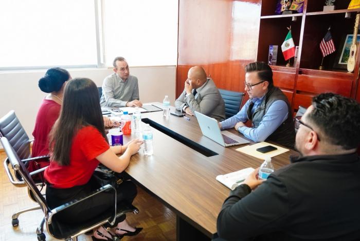 Tarjeta Orgullo Migrante amplía beneficios con apoyos para estudios universitarios