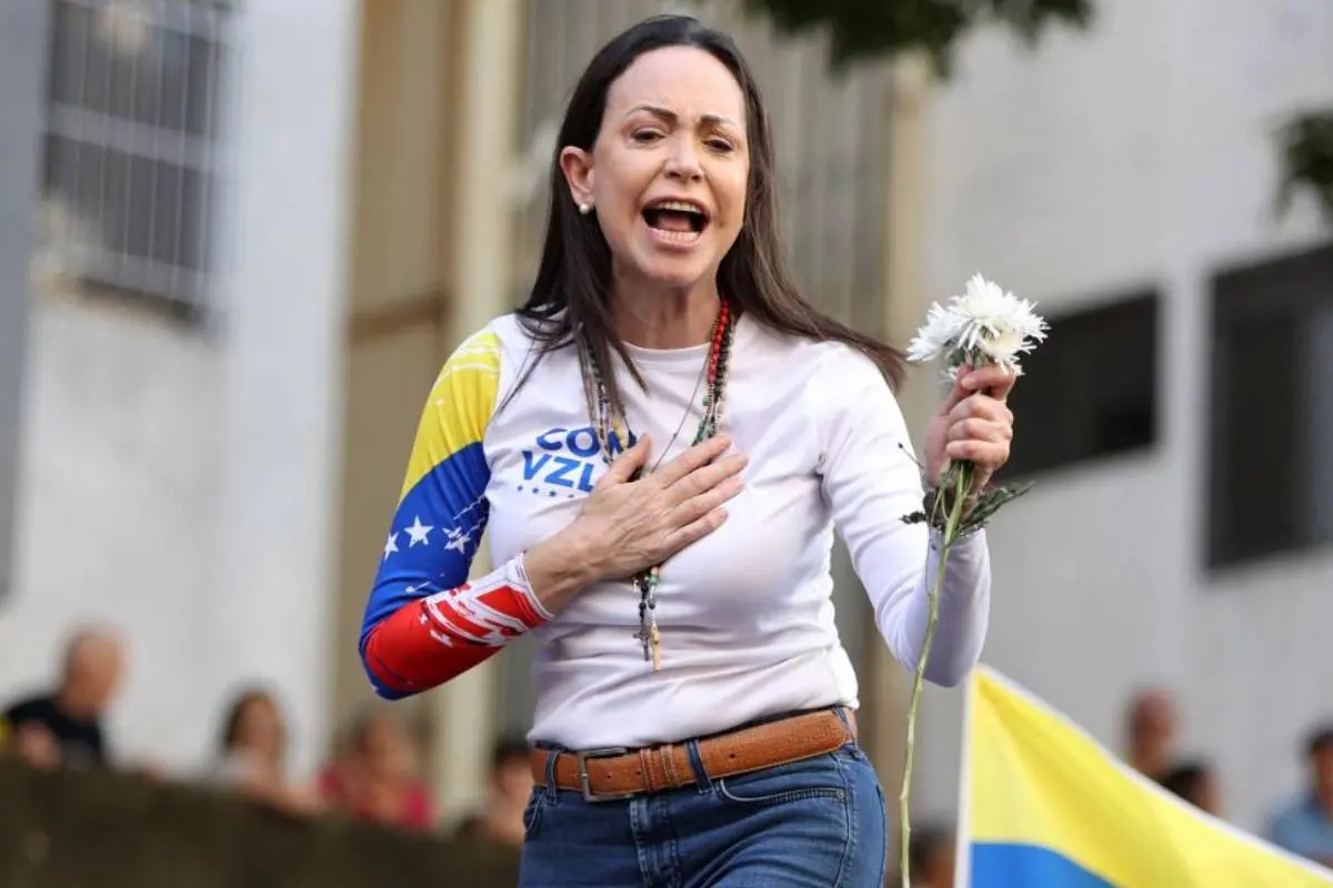 Tensión política y expectativas diplomáticas en torno a Machado tras su Nobel