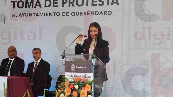 Toma protesta Diana Caballero como presidenta de Queréndaro 2024-2027