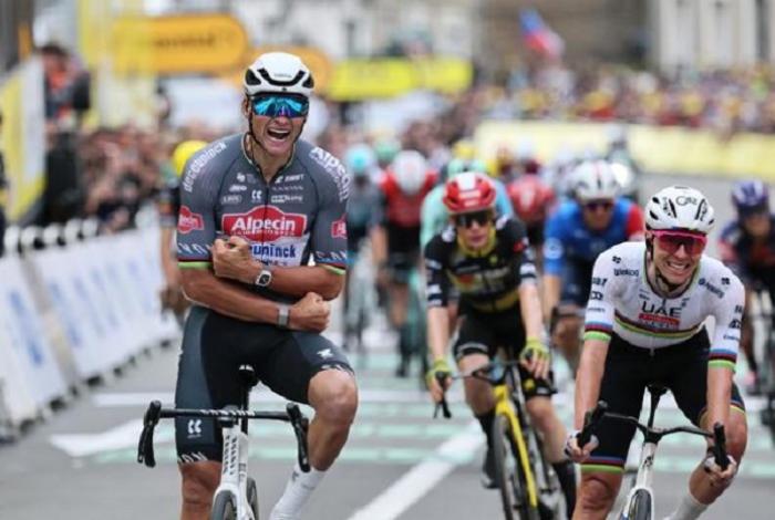 Tour de Francia: Van der Pool supera a Pogacar en un esprint reducido