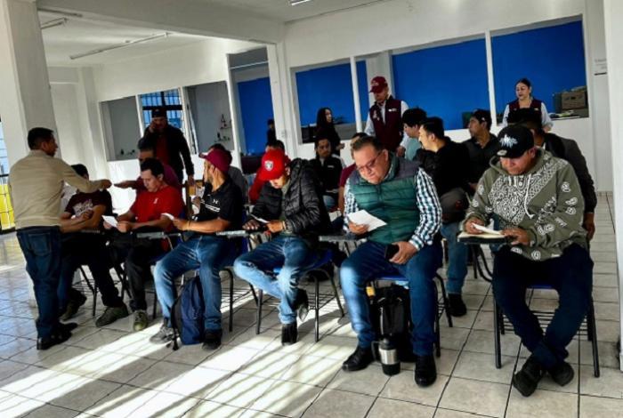 Trabajo en Canadá: Sedeco acerca vacantes agrícolas seguras y legales en Uruapan