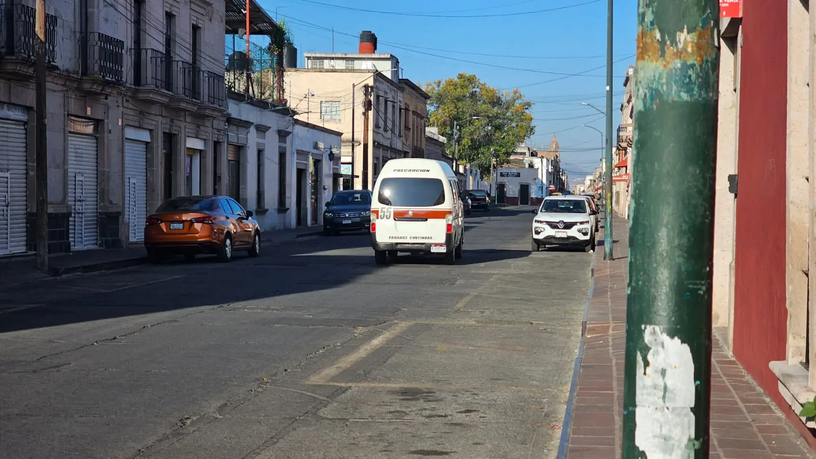 Transporte público opera con menos unidades en Morelia