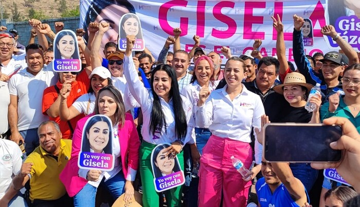 Transportistas se comprometen con proyecto de Gisela Vazquez