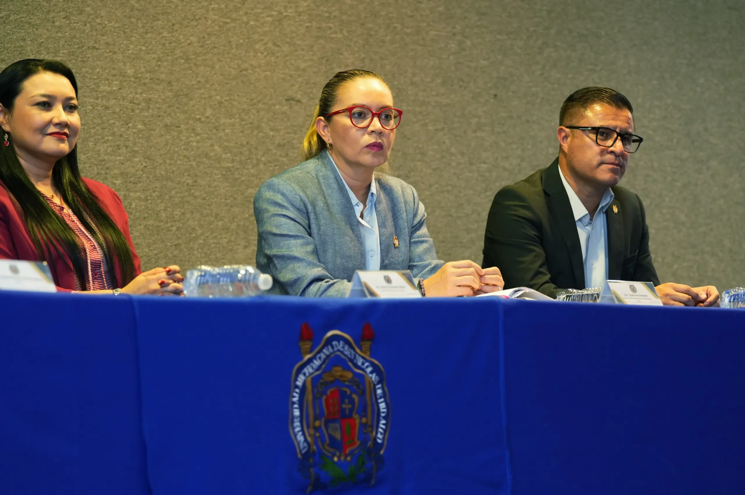 Tras 20 años de espera, se avanza en los Concursos de Oposición Interno definitivos de la UMSNH; Yarabí Ávila se reúne con docentes 