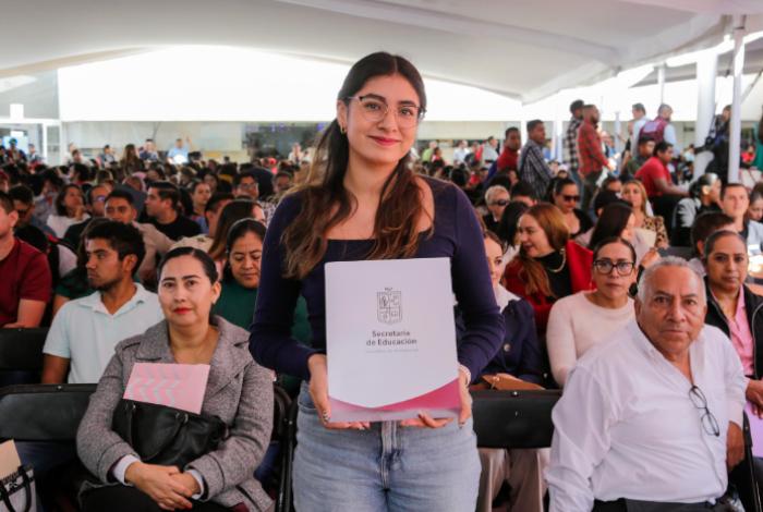 Tras años de espera, más de mil docentes regularizan su documentación: SEE