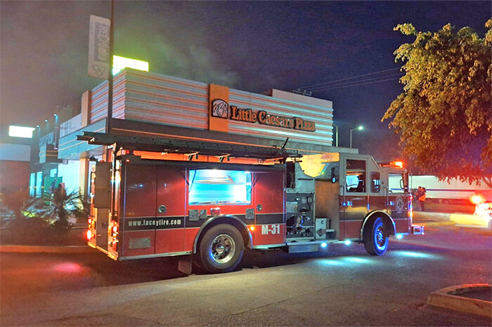 Tras aparente robo, se registra conato de incendio en una pizzería, en la Plaza 500 de Uruapan