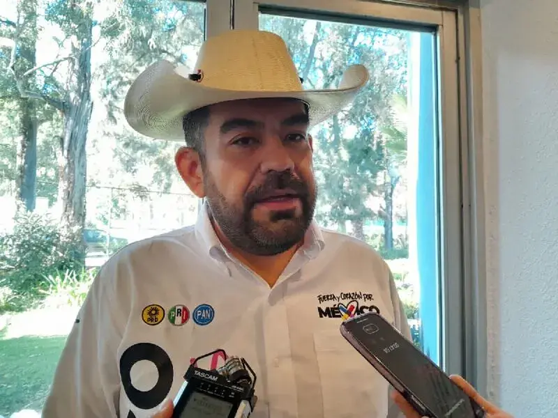 Tras asesinato de Bernardo Bravo, exdiputado del PRD busca liderar a los citricultores del Valle de Apatzingán