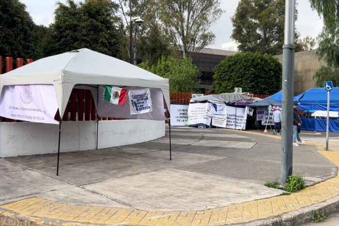 Tras dos semanas de bloqueos, manifestantes contra la reforma judicial se retiran del Senado y la Cámara de Diputados