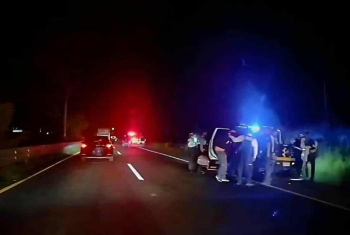 Tras persecución Policía Morelia recupera camioneta robada; detienen a dos y huyen otros