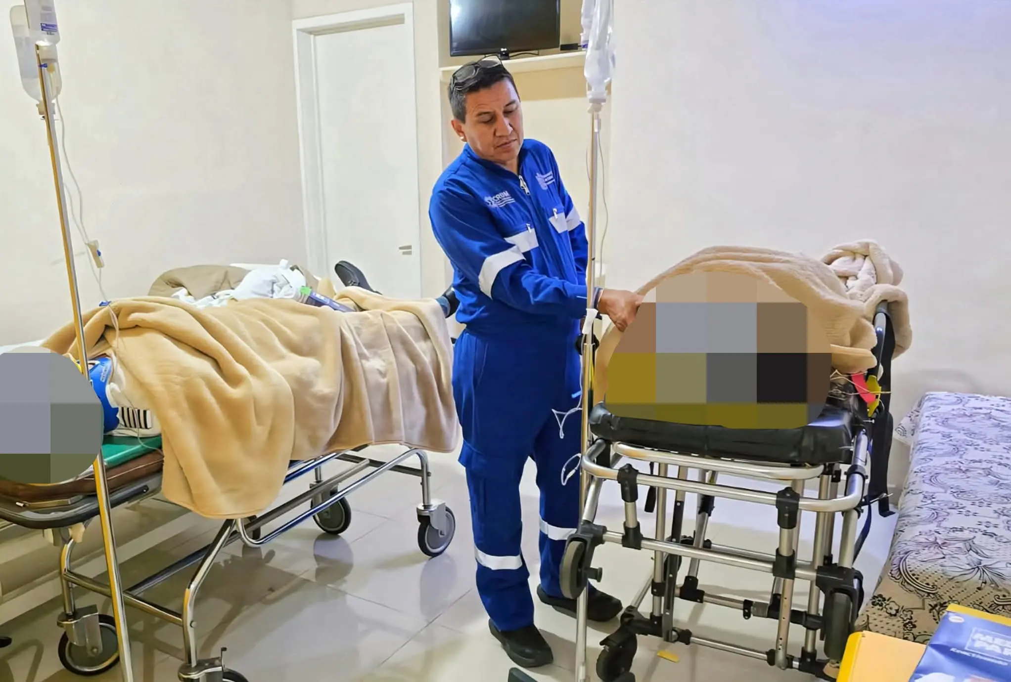 Trasladan a Guadalajara a dos lesionadas por desplome de avioneta en Purépero