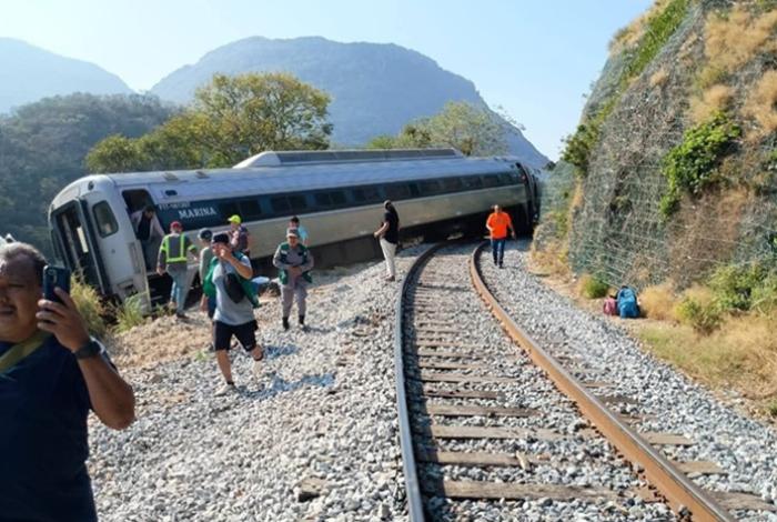 Tren Interoceánico en que murieron 14 personas no tenía seguro de pasajero; hasta este año: Semar