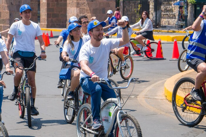 Trenes, sí, pero con energía limpia: Beto Lucatero