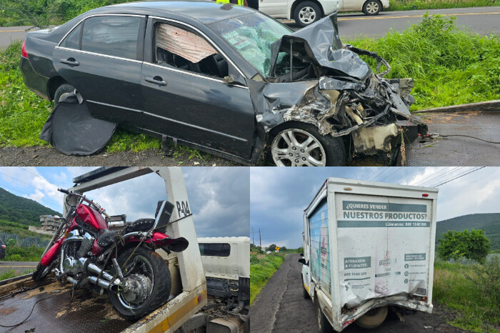 Tres heridos en choque entre moto, camioneta y auto sobre la carretera Zamora-Carapan