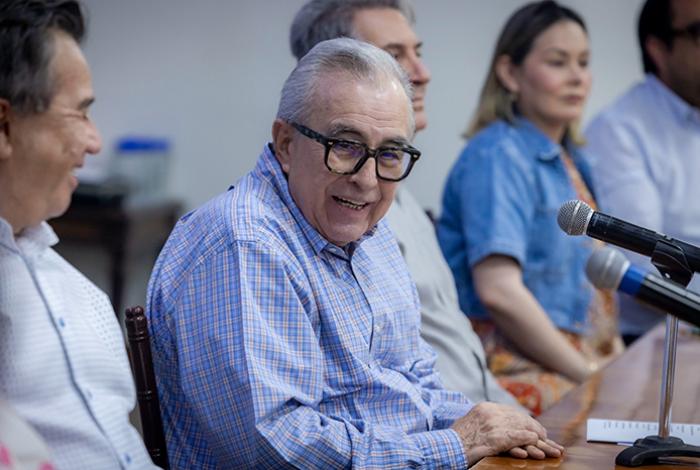 UIF confirma bloqueo a cuentas de “personas políticamente expuestas” de Sinaloa