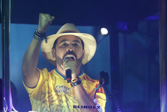 Ultraderechista Abelardo de la Espriella se proclama presidente electo de Colombia