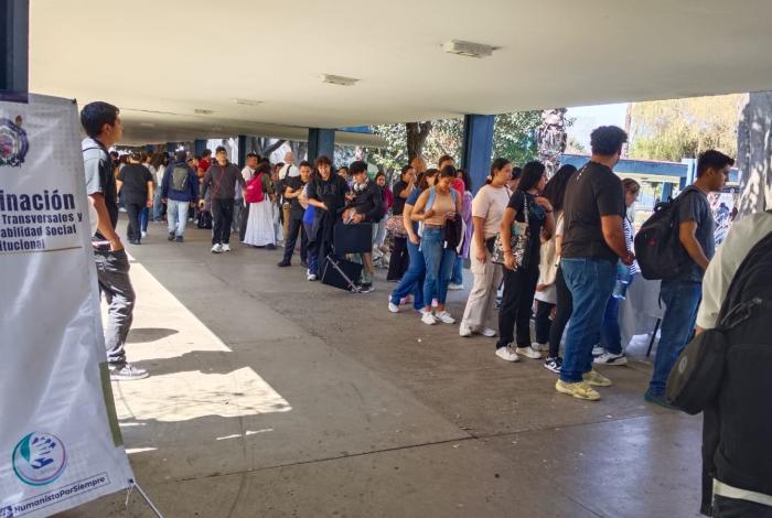 UMSNH apuesta a la cultura de prevención de enfermedades; se registra gran afluencia en la Feria de la Salud