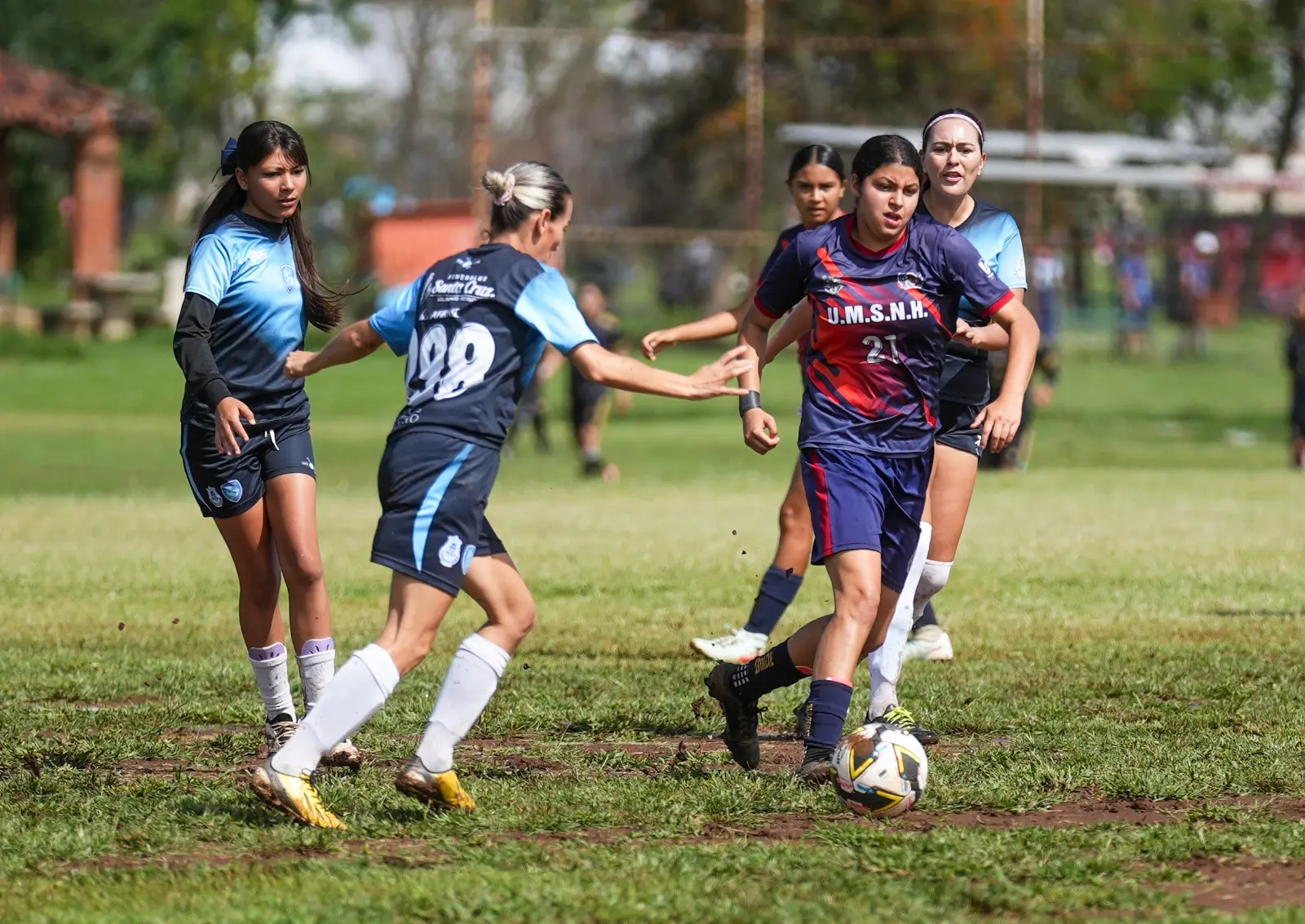 UMSNH está imparable en el Torneo de Verano de la Liga Municipal 