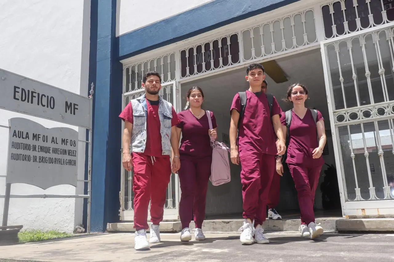 UMSNH lanza curso de preparación para el examen a carreras del área de la Salud; inscripciones abiertas