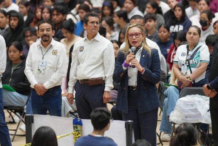UMSNH: Más de cuatro mil buscan lugar en Medicina; sólo hay 543 espacios