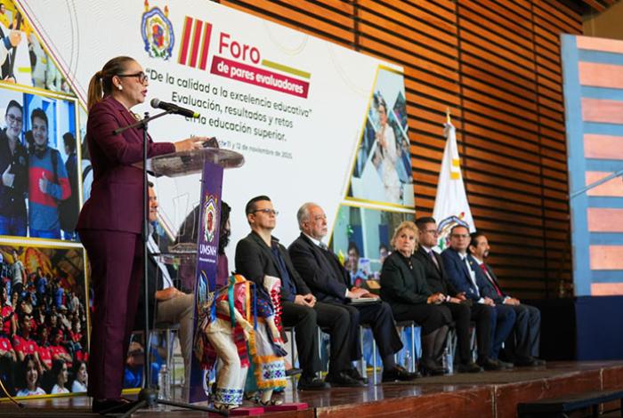 UMSNH vive una consolidación histórica en su calidad educativa; Yarabí Ávila inaugura III Foro de Pares Evaluadores