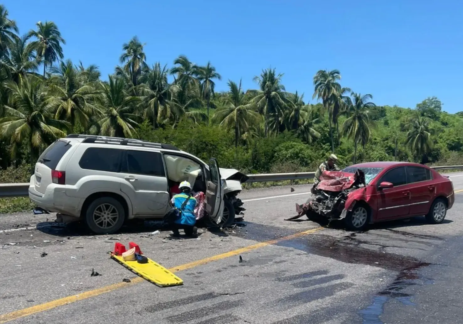 Un muerto y dos heridos deja choque en la Siglo XXI