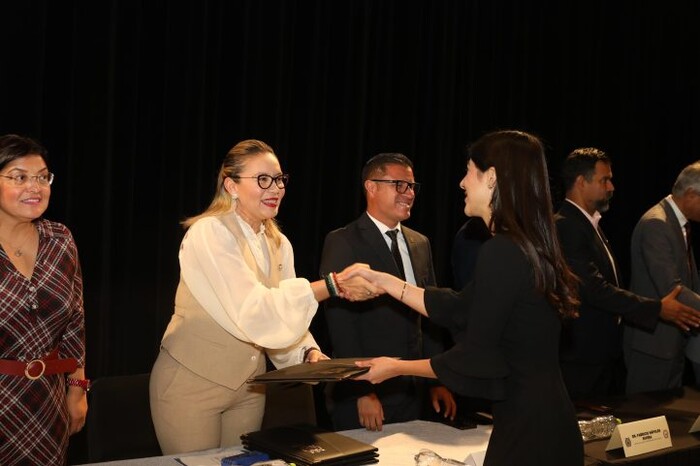 Universidad Michoacana camina hacia la ruta del crecimiento señala Yarabí Ávila