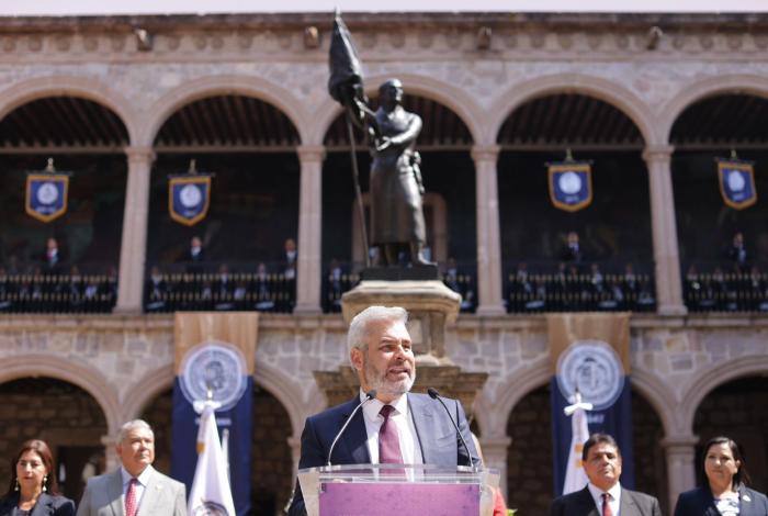 Universidad Michoacana, única institución con presupuesto garantizado por la Constitución: Bedolla